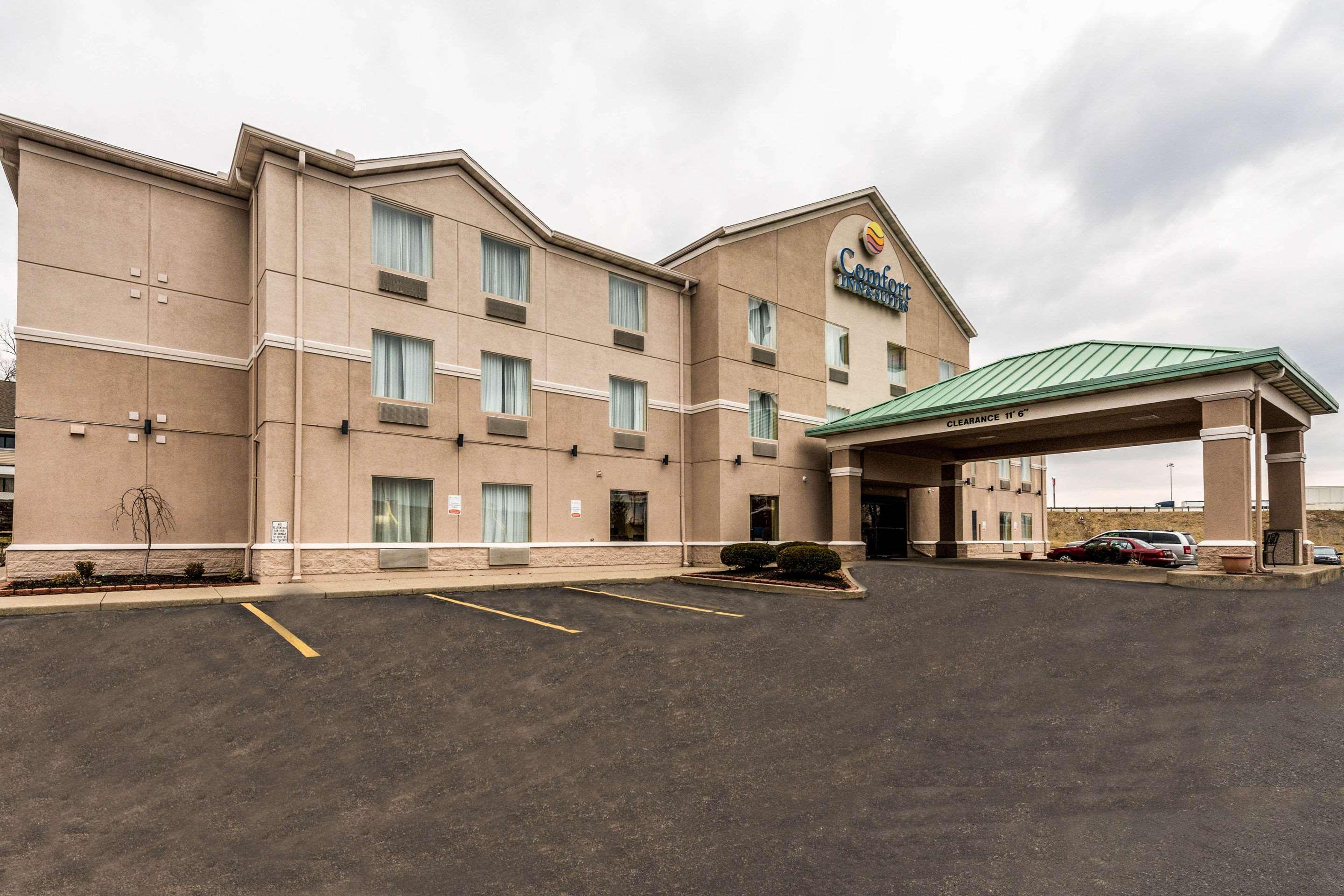 Comfort Inn & Suites Englewood Exterior photo